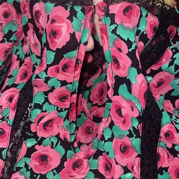 NWT for love and lemons floral asymmetrical dress - Picture 5 of 6